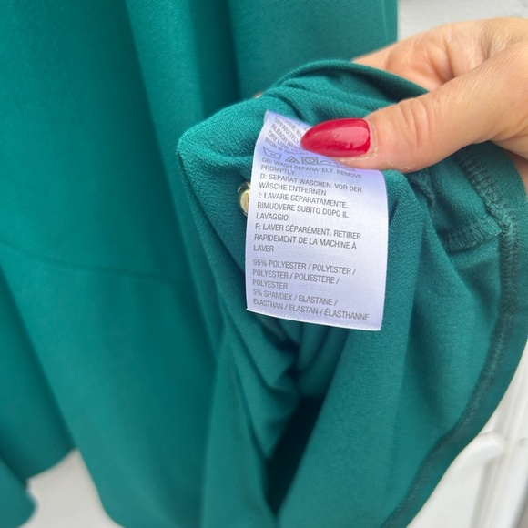 Susan Graver Liquid Knit Top 4X Asymmetrical Hem Kelly Green Button Front Tunic - Picture 7 of 11